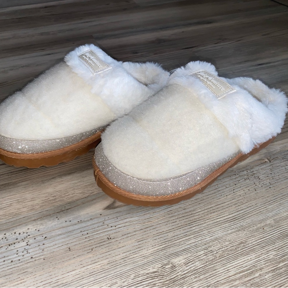 Juicy Couture Women's Slippers with silver glitter lining and Tan Soles